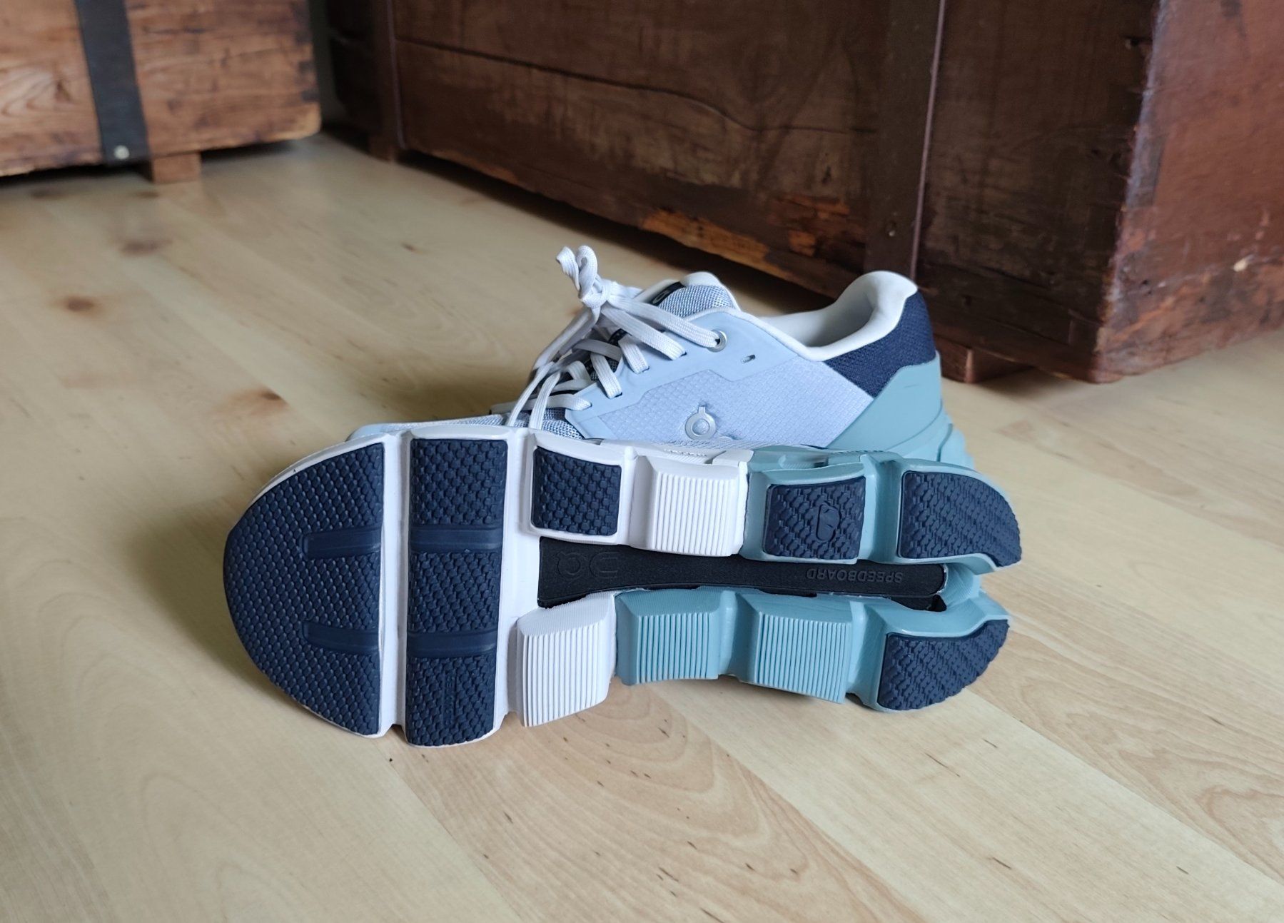 On Scarpe da donna: On Cloudflyer 4 Laufschuhe - Grösse 39 - hellblau – Nuovo (secondo la descrizione) da Rheineck venduto da Polcadot 5