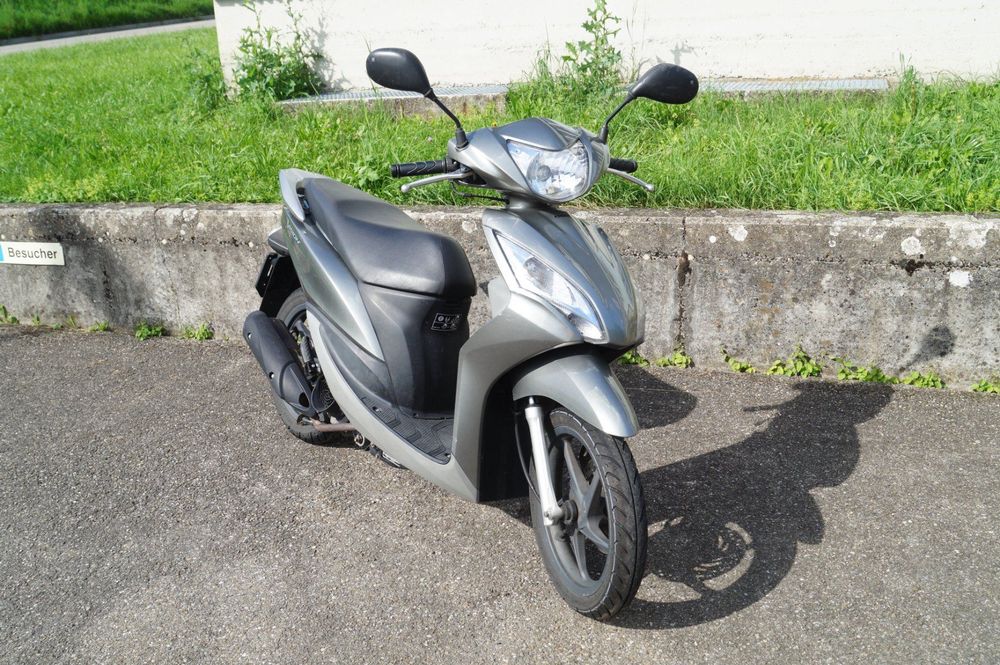 Honda Vision 125 Roller Scooter (0144) (Gebraucht) in Schleitheim für ...