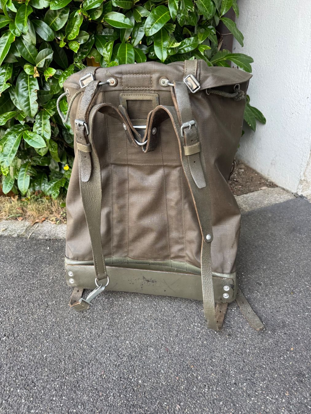 Schweizer Armee Zaini: Rucksack von der Schweizer Armee – Usato da Frauenfeld venduto da lona05 3