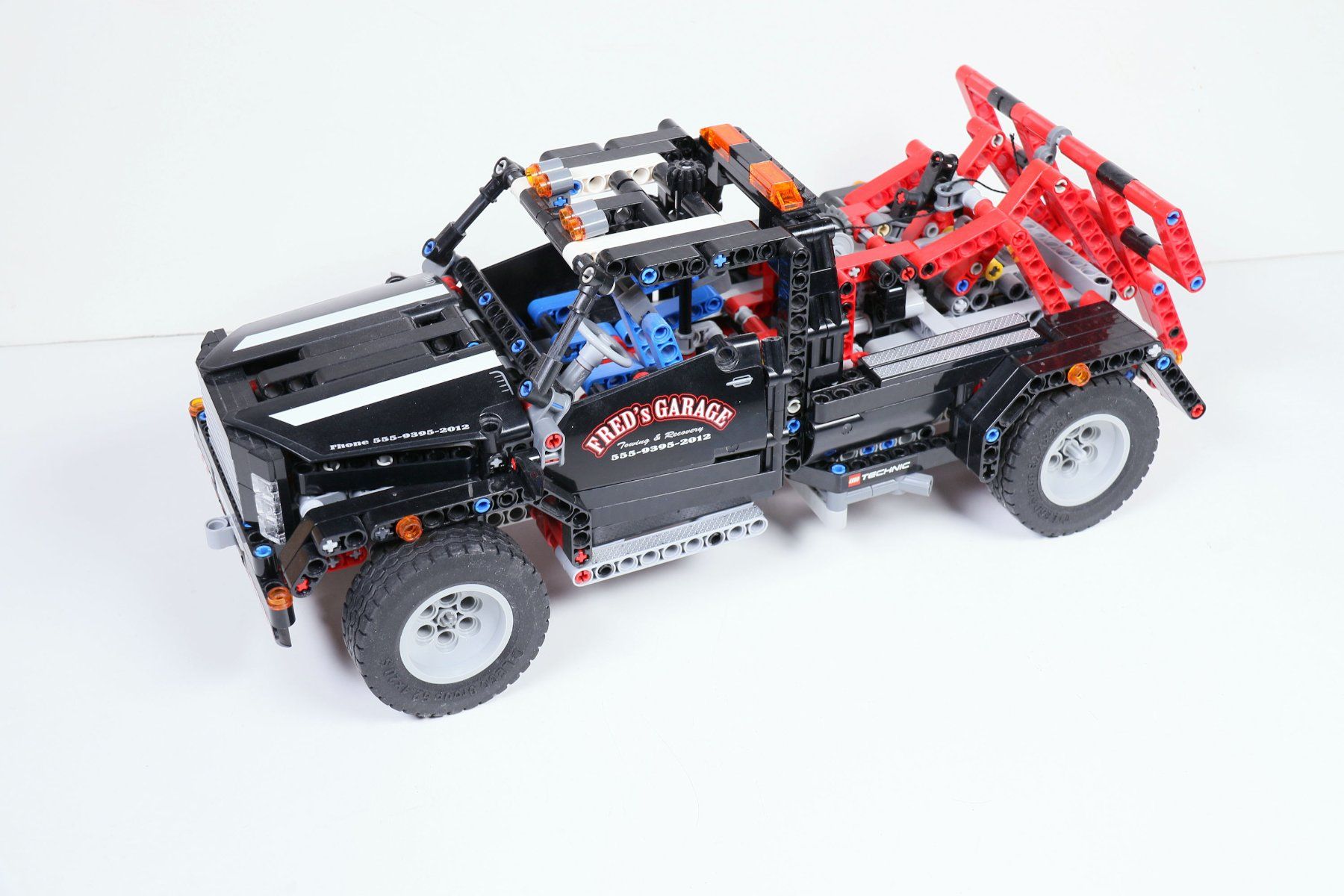 Lego Baukästen: LEGO TECHNIC 9395 FREDI'S GARAGE TRUCK – Gebraucht aus Hettlingen von Scholi99