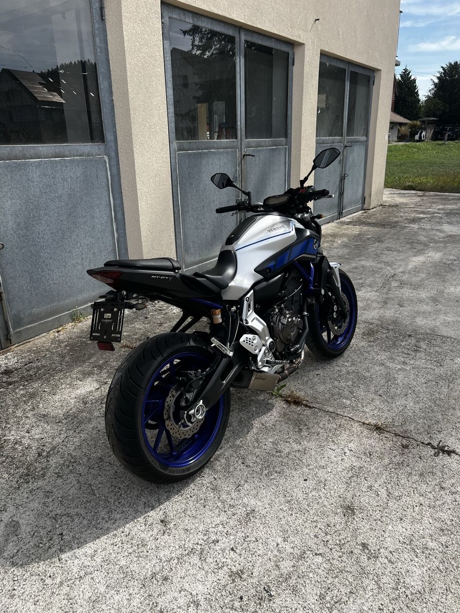 Yamaha Strada: Yamaha MT-07 2015 35kw – Usato da Neftenbach venduto da losche187 1