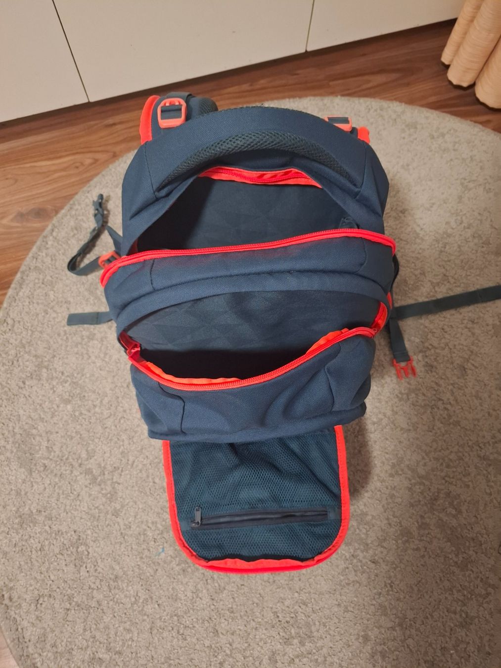 Satch Zaini: Rucksack Satch dunkelblau/pink gebraucht – Usato da Morgarten venduto da Melania7 2