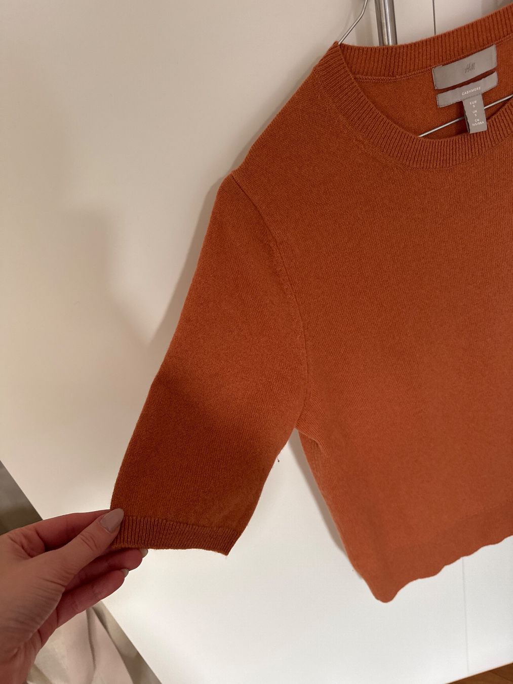H&M Pullover & Sweatshirts: Damen H&M Kaschmirpullover Kurzarm in Orange – Gebraucht aus Meilen von Emma_321 3