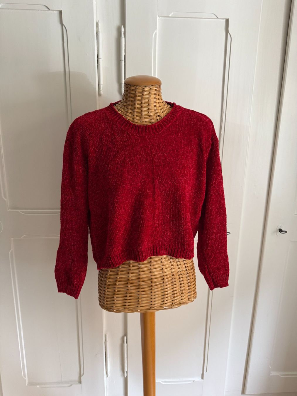 Pullover & Sweatshirts: SUITE BENEDICT - Strickpullover rot oversized XS – Gebraucht aus Zürich von Diazaio