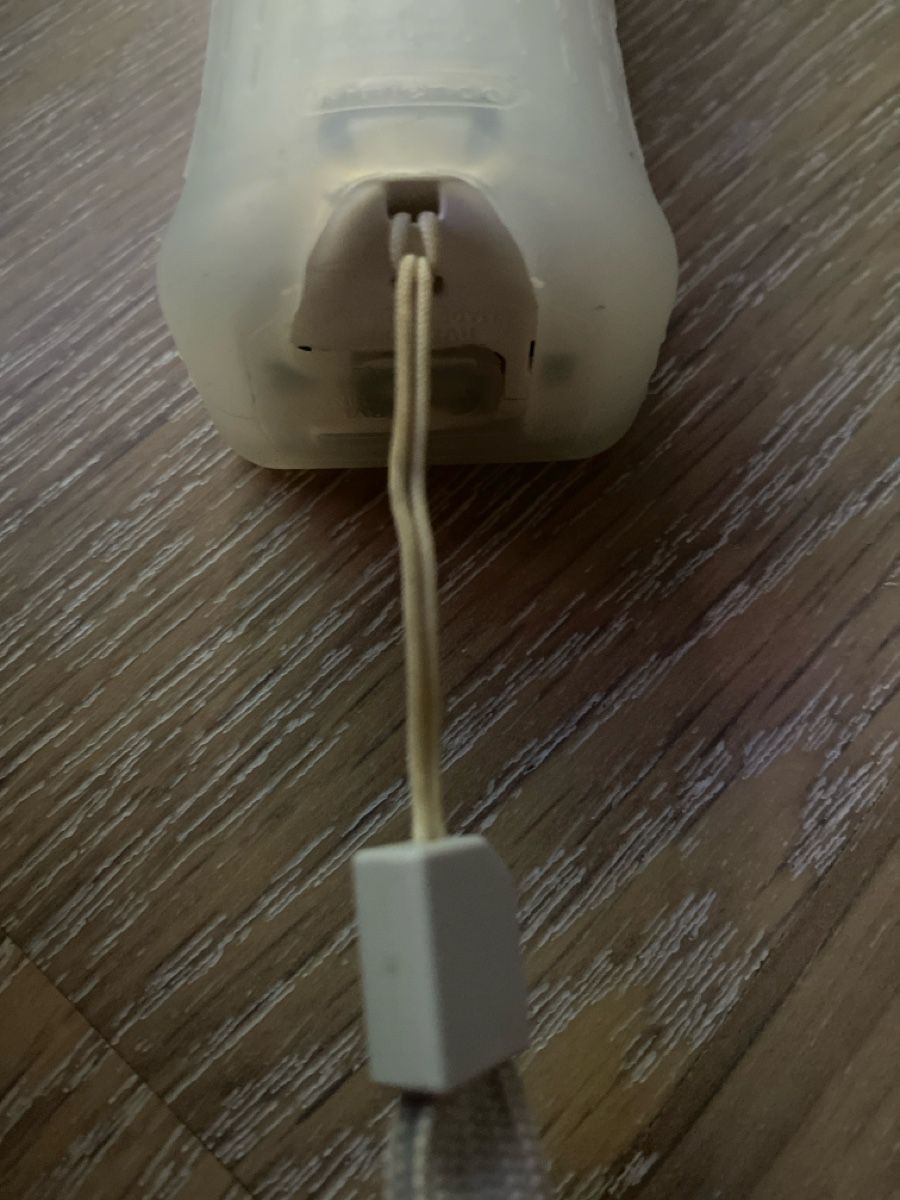 Nintendo Manettes: 2 Nintendo Wii Controller mit Nunchuk – D'occasion à Bennau par L_Scho 2