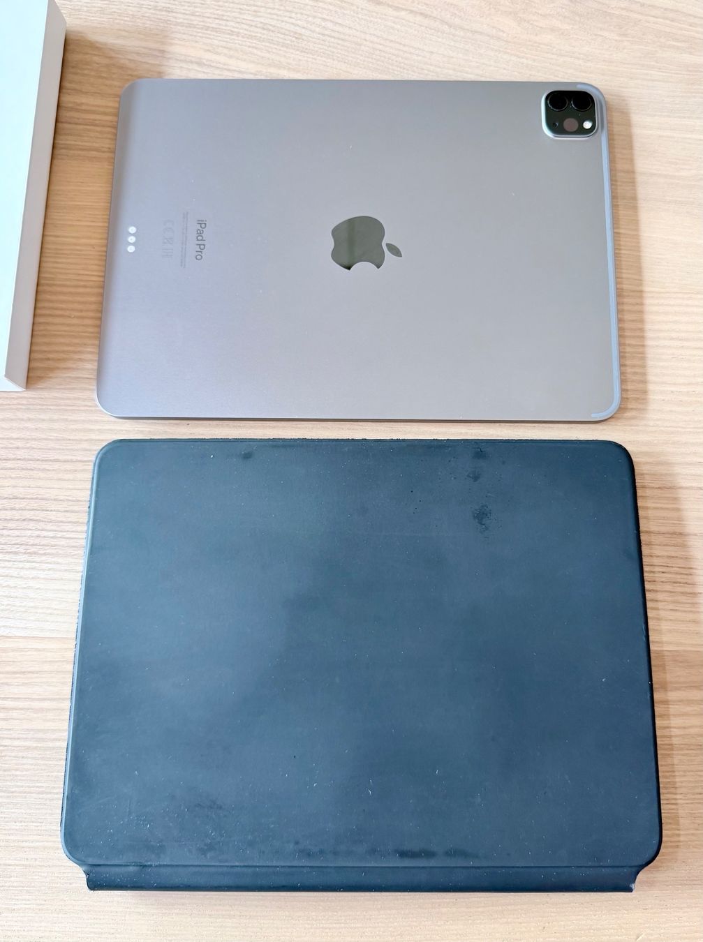 Apple Tablet PC: Apple iPad Pro 11" (4. Generation) 128 GB + Magic Keyboard – Usato da Heimiswil venduto da Baernu 1