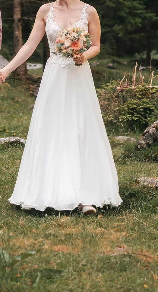 Kleider: Secondhand Brautkleid Kotapska  "LAC 2505", Grösse 34-36 – Gebraucht aus Brunnen von Herzig-Brautmode 1