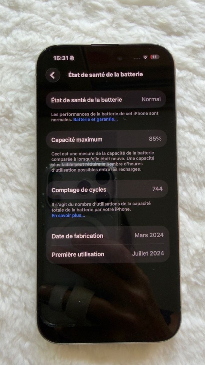 Apple Telefoni cellulari / Smartphones: iPhone 15 pro 128Gb – Usato da Lausanne venduto da Edelweiss_77 1