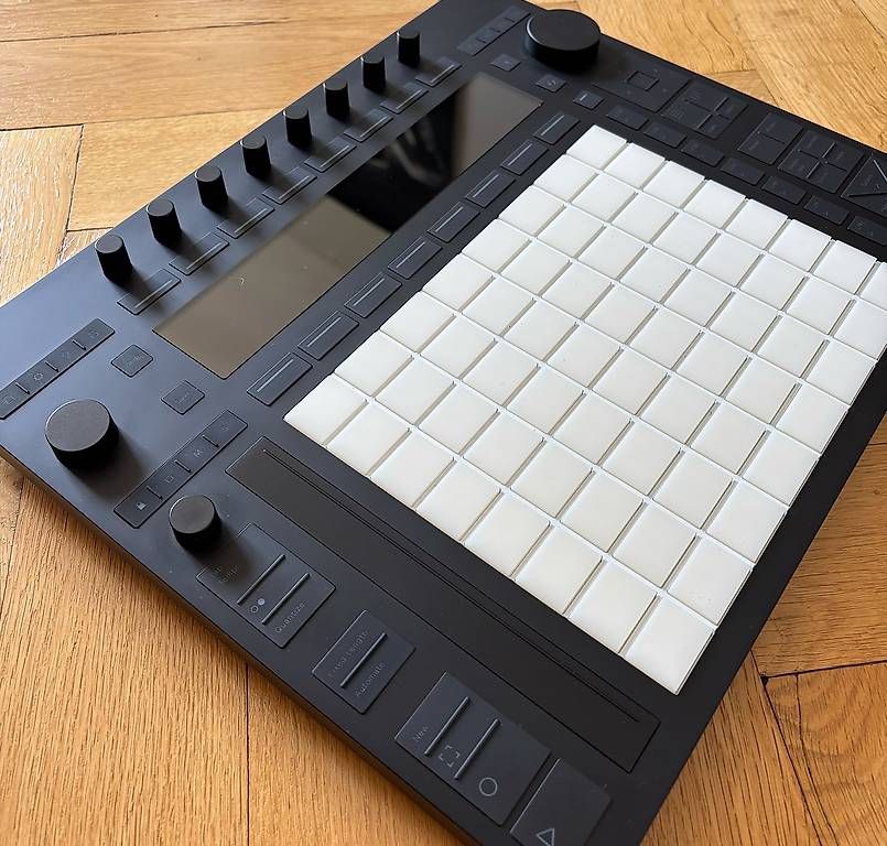 Ableton Strumenti musicali: Ableton Push 3 Standalone – Usato da Zürich venduto da raphael302 1