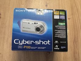 Digitalkamera Sony Cyber-shot DSC-P100 mit Zubehör