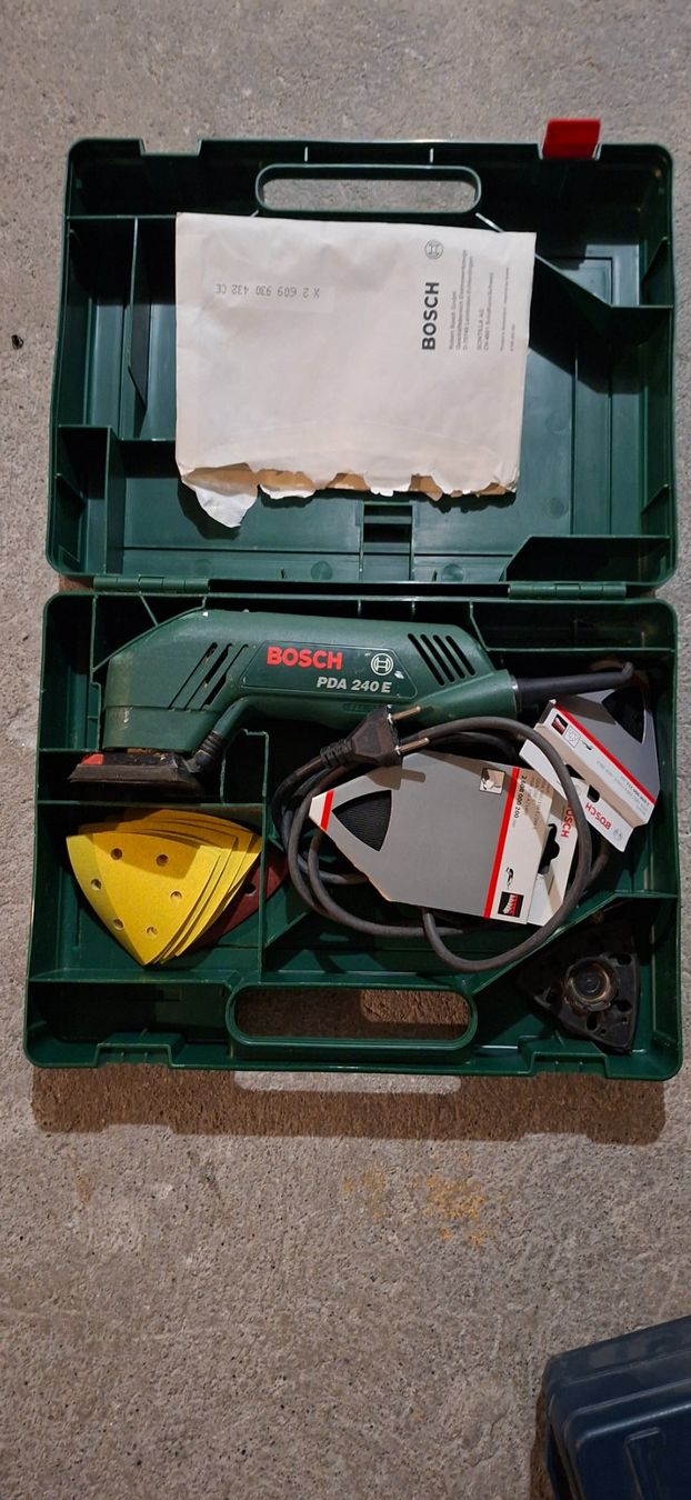 Bosch Smerigliatrici & Lucidatrici: Bosch Dreieckschleifer PDA 240 E – Usato da Domat Ems venduto da Gaar0