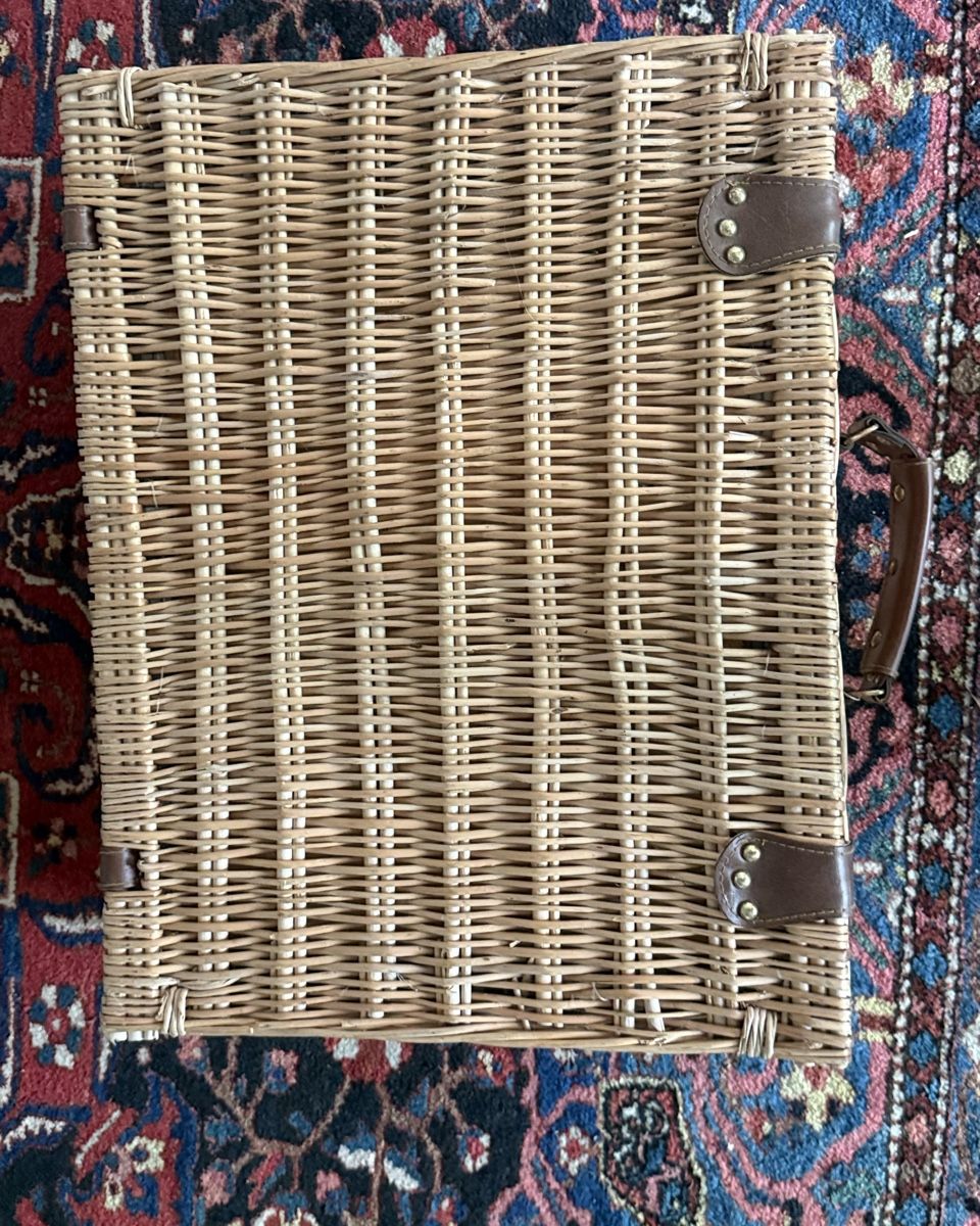 Autres articles pour la maison: Picknickhamper – D'occasion à Bergdietikon par ulr_r9x5 3