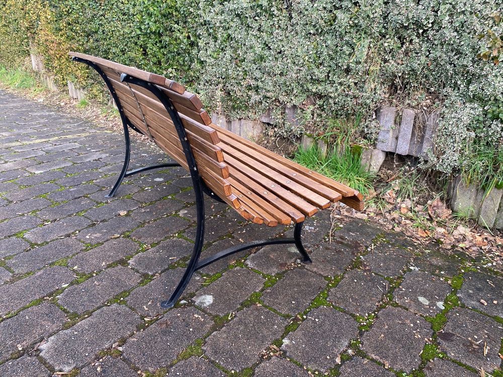 Geschwungene Gartenbank NEU HOLZLATTE EICHENHOLZ Kaufen auf Ricardo