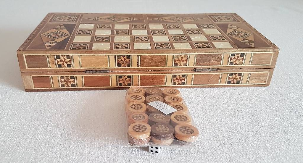 Giochi: Backgammon Spiel aus Holz - Einlegearbeit, neuwertig – Nuovo (secondo la descrizione) da Villnachern venduto da OnkelTom007 3
