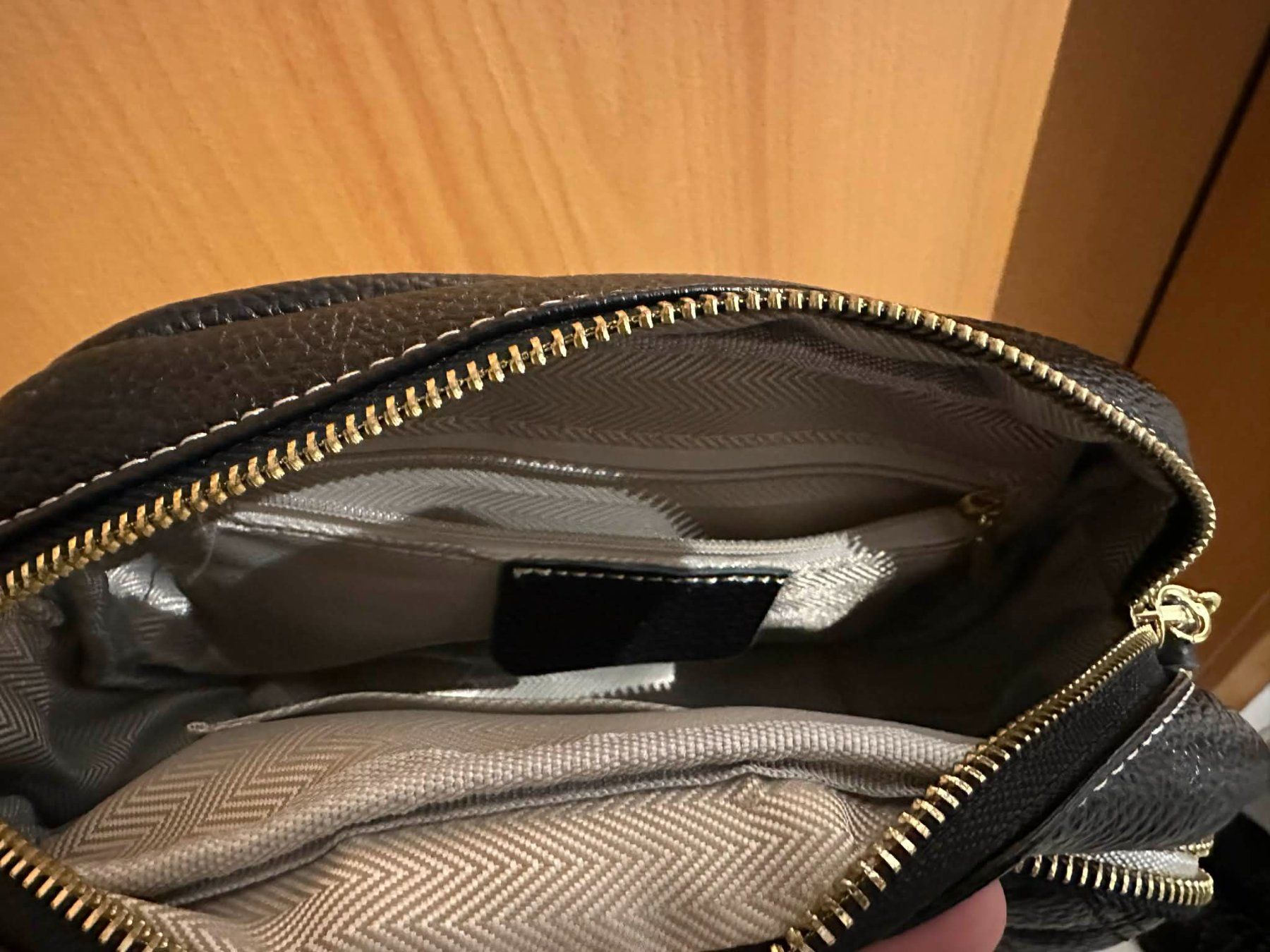 Borse da donna: Schwarze Kunstleder Handtasche / Umhängetasche – Usato da Ried-Brig venduto da V8_Andy 3