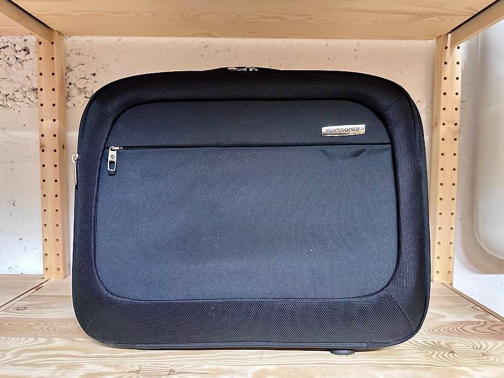 Samsonite Valigie: SAMSONITE B-Lite Business Trolley 42 l Black – Usato da Aarwangen venduto da arimiak 1