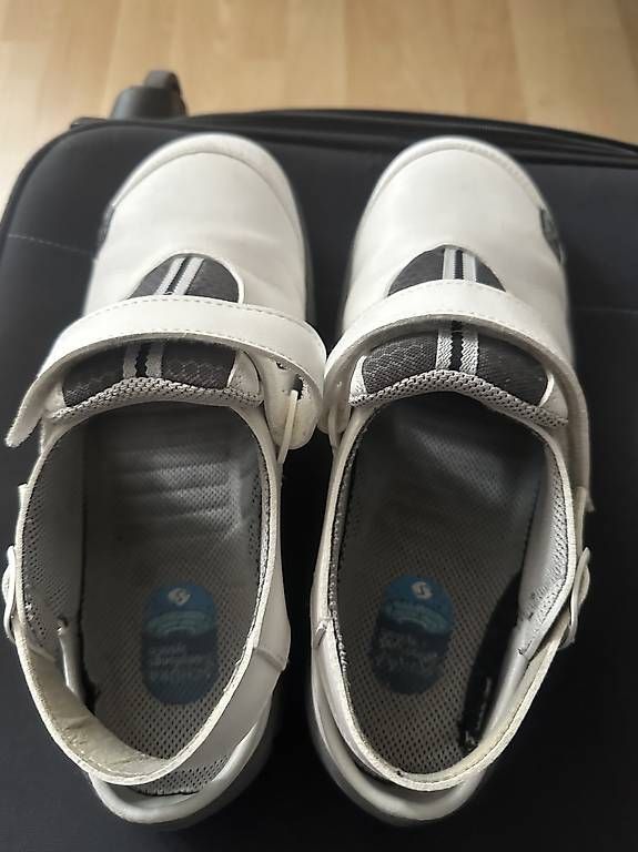 Scarpe da uomo: Sicherheitsschuhe SRC mit ESD Logo – Usato da Kaiseraugst venduto da walexx
