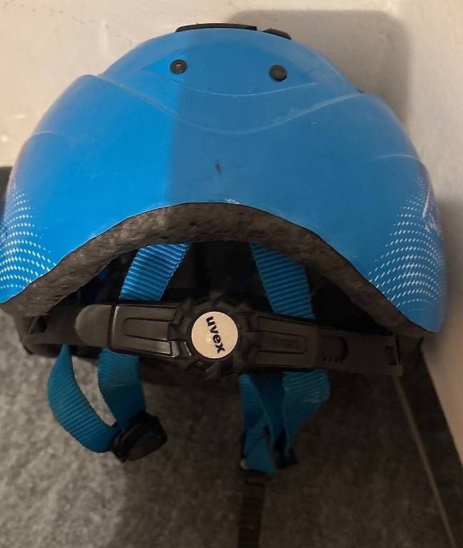 Caschi: Casco UVEX per bambino  – Usato da Bellinzona venduto da Cat_e_t 3