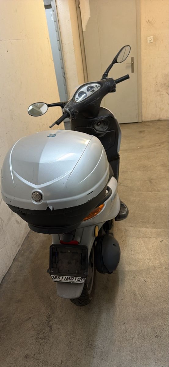 Piaggio Scooter: Piaggio fly 125 – Usato da basel venduto da Swiss._.1978 1