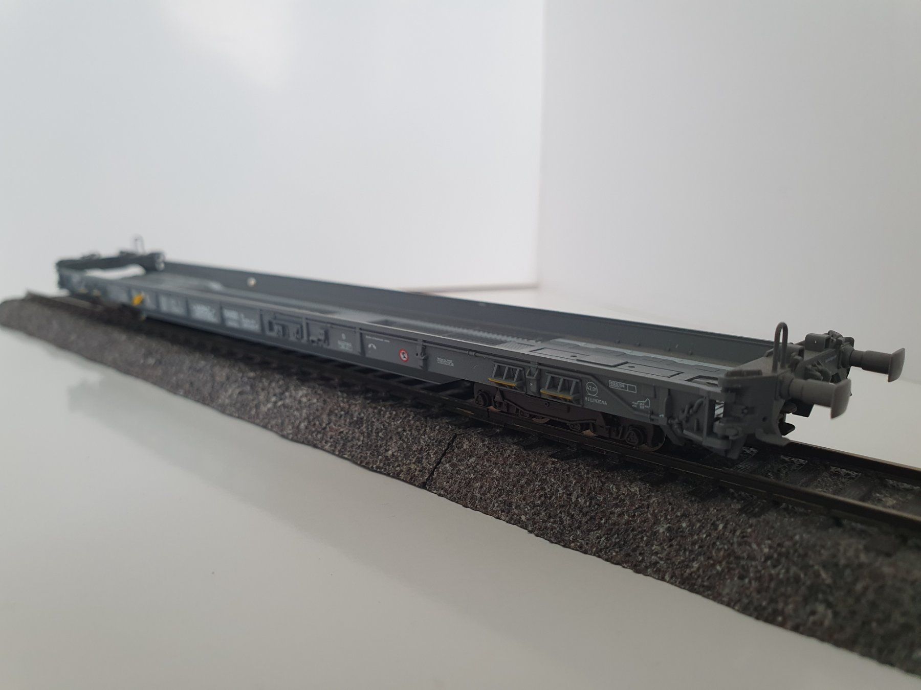 Fleischmann Modellini di ferrovie: SBB / RoLa-Wagen / Typ Saadkmms / 1:87 / Fleischmann 5270 CH – Nuovo e nell'imballaggio originale da Zürich venduto da BLS58MA