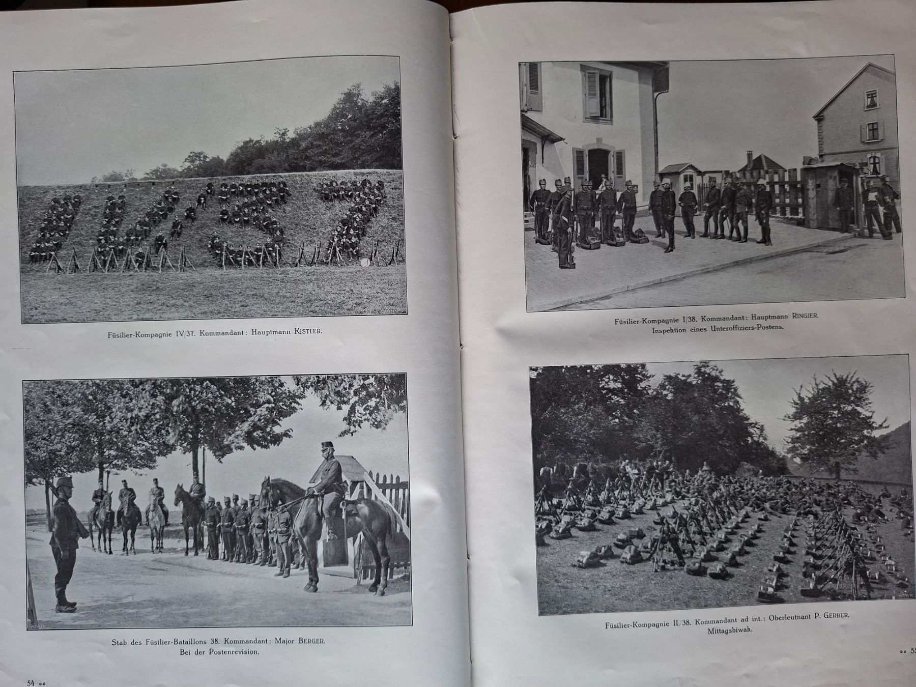 Libri: Schweizer Armee Militär Buch 1915 – Usato da Schwanden Sigrisw venduto da pho_2mc9 6