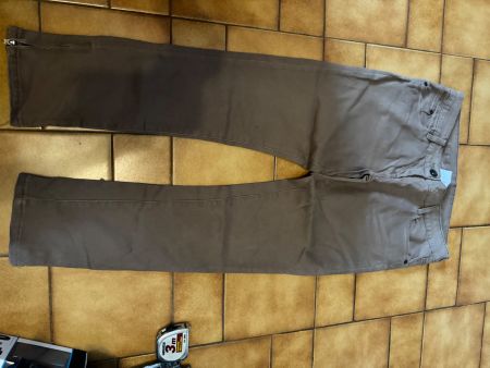 Pantalon Neuf Taille 40 moi
