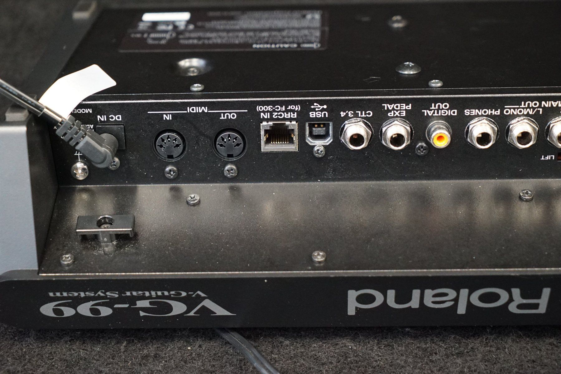 Roland Strumenti musicali: Roland VG-99 V-Guitar System Synthesizer GK3 – Usato da Ortschwaben venduto da Musictrade 7