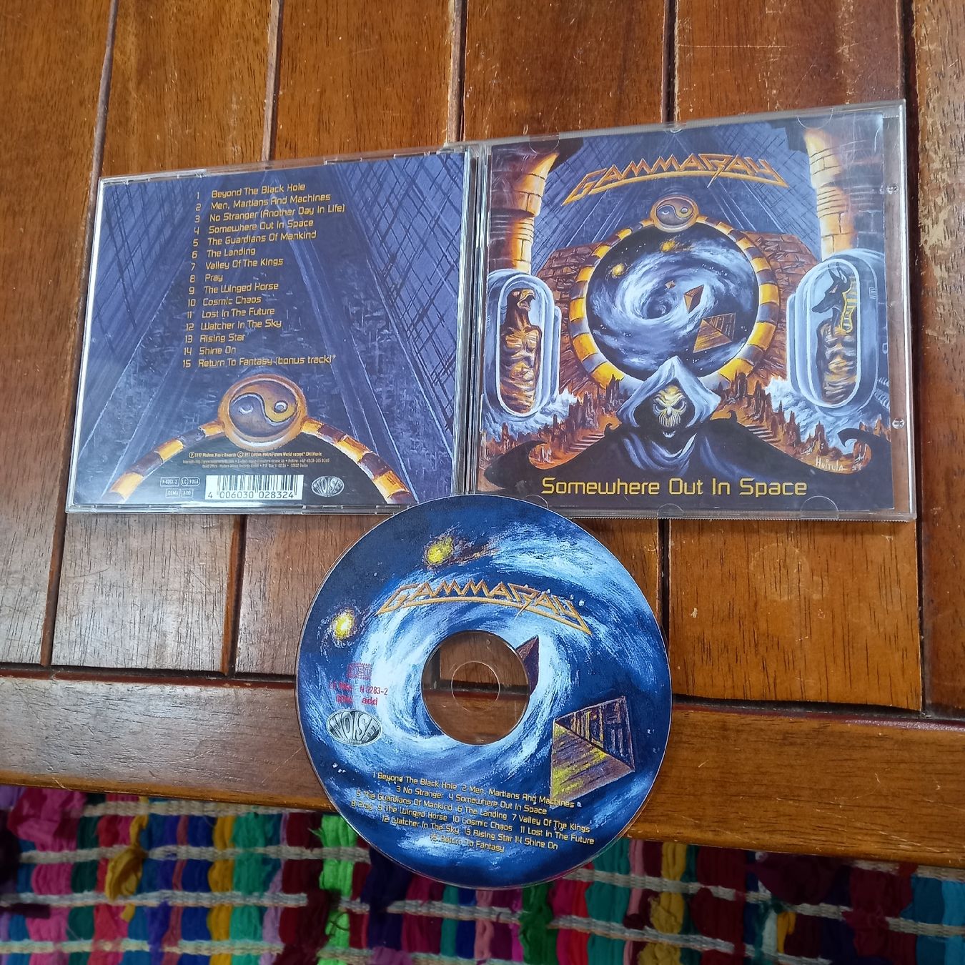 CD: gamma Ray  - somewhere... – Usato da St-Cergue venduto da VeganWarrior