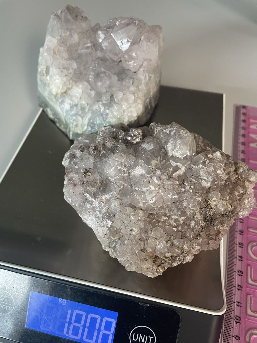 Minerali & Pietre curative: 2 Amethysten – Usato da Mollis venduto da Romana1978