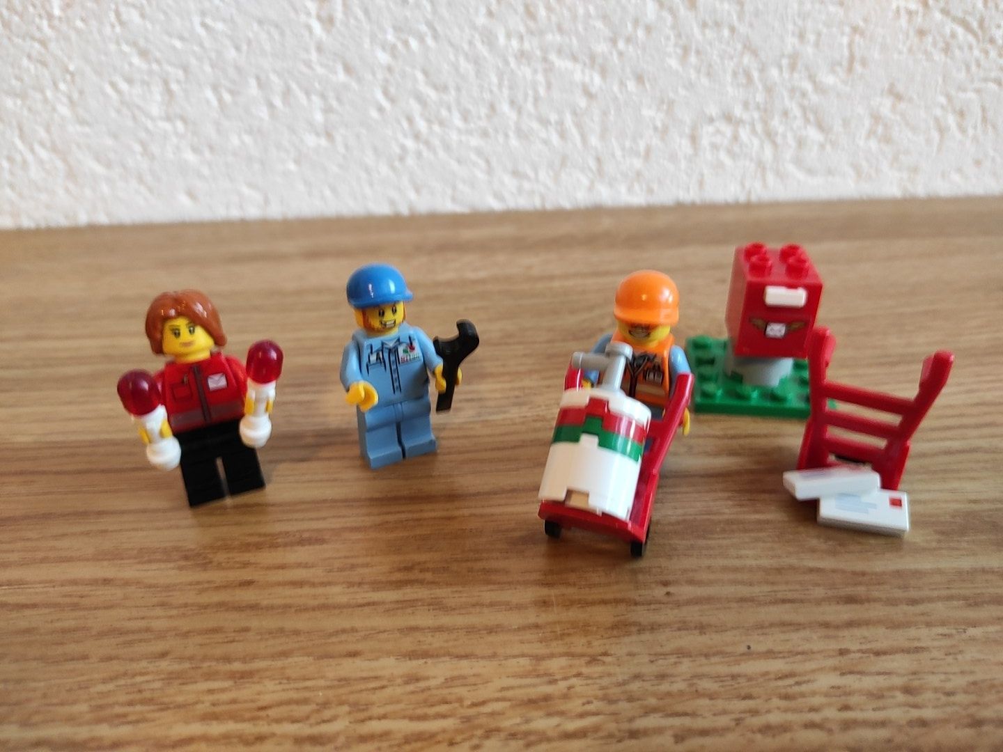 Lego Baukästen: LEGO City 60100 + 60116 – Gebraucht aus Moutier von Mimi.75 3