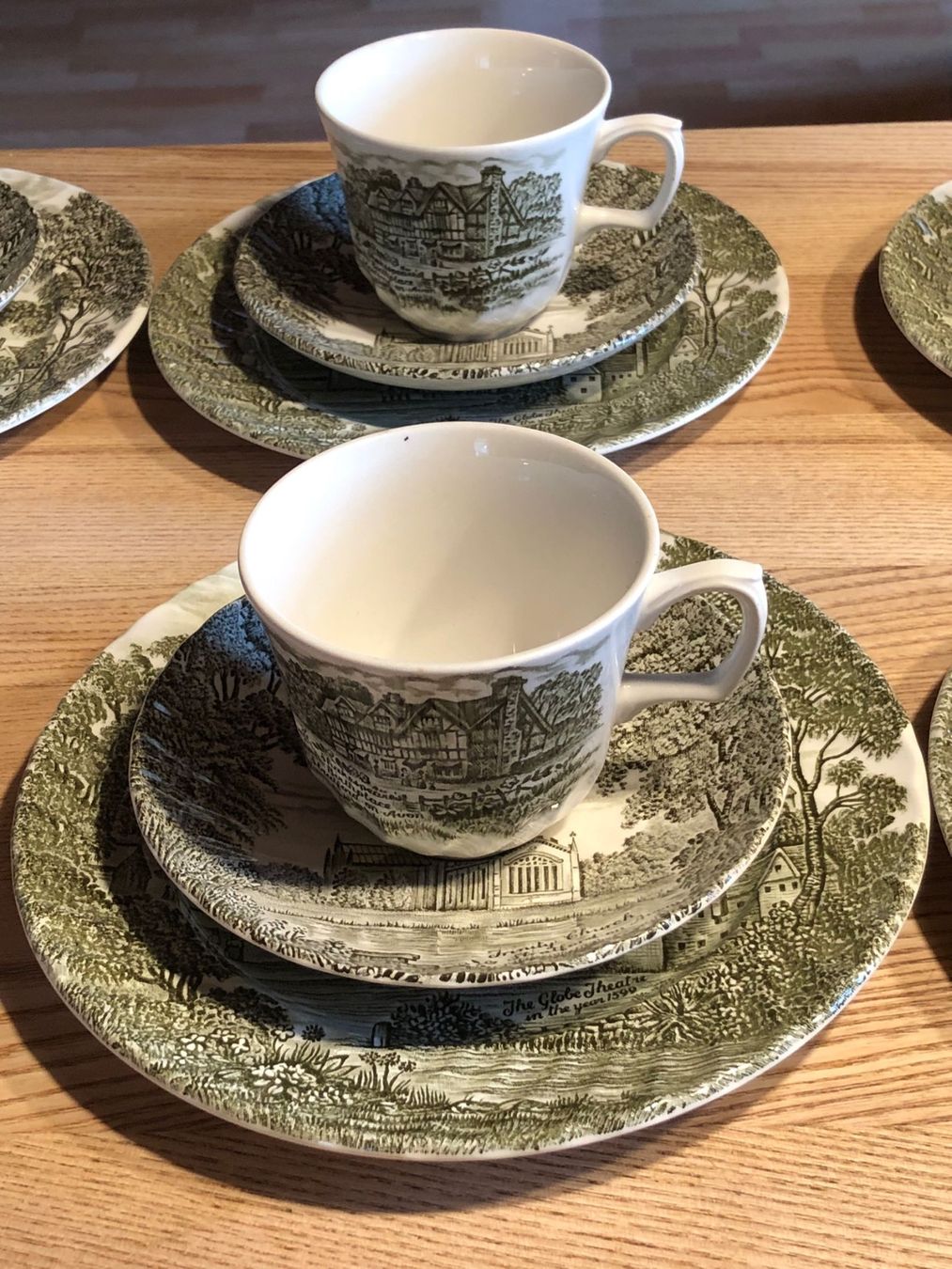 Geschirrsets: Hübsches Englisches Tee- oder Kaffee-Set – Gebraucht aus Röschenz von Tashroal 1