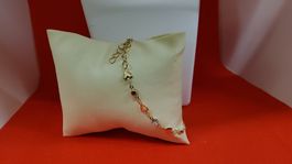 Armband mit Herzchen & Steinchen, Elegant & Verspielt