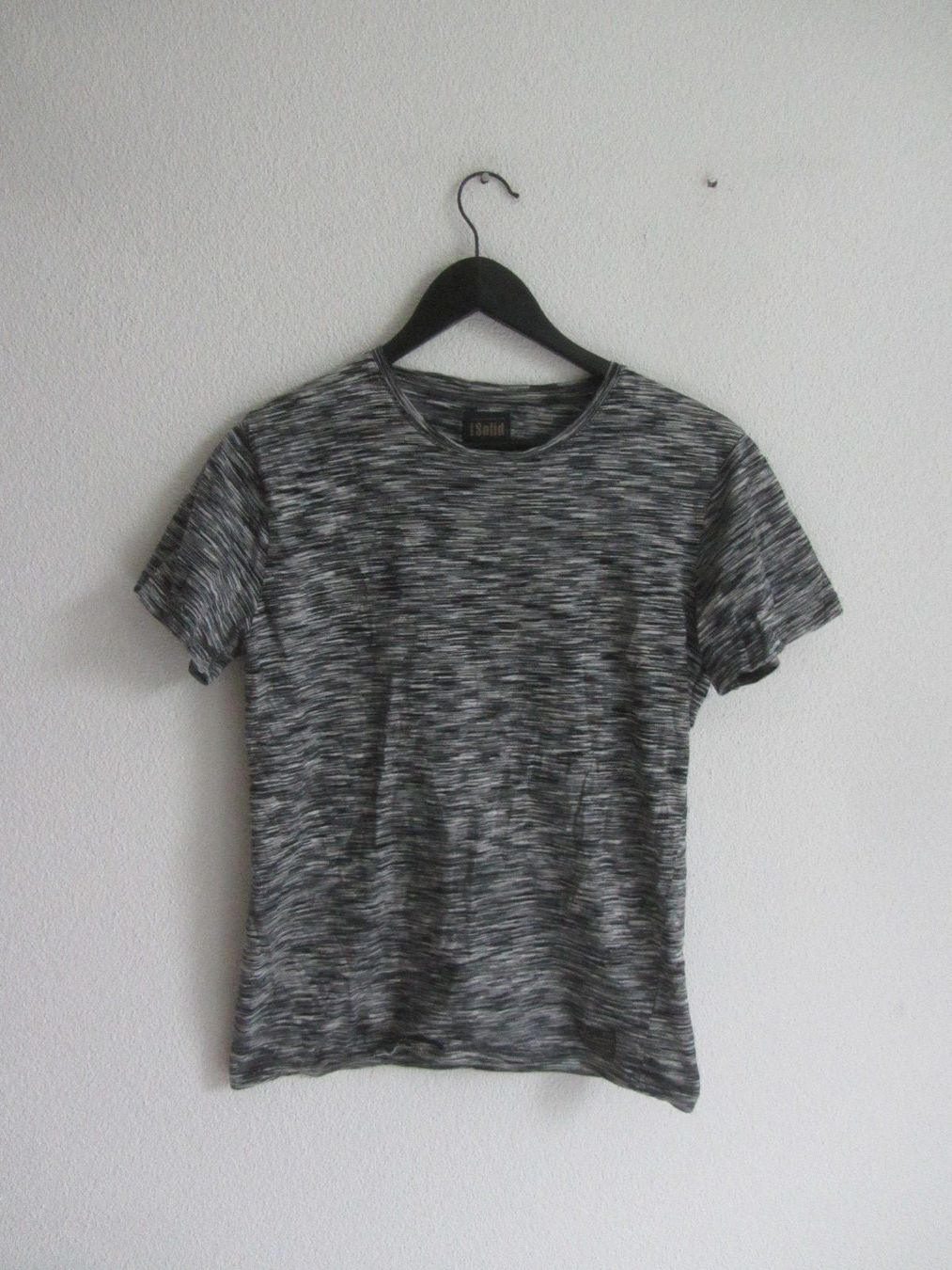 T-shirt: !SOLID - T-Shirt schwarz-weiss gemustert – Usato da Zürich venduto da Diazaio