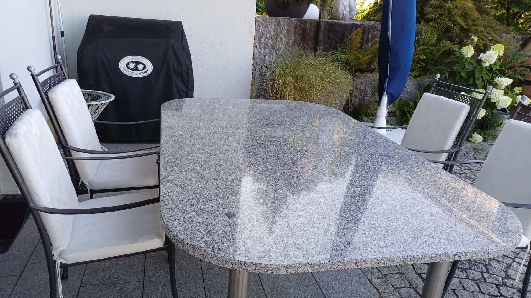 Hunn Tables: GRANIT TISCH MIT STÜHLEN – D'occasion à Honau par Blazer1 5
