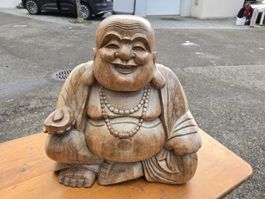 Buddha Figur aus Holz, handgeschnitzt, Glücksbringer