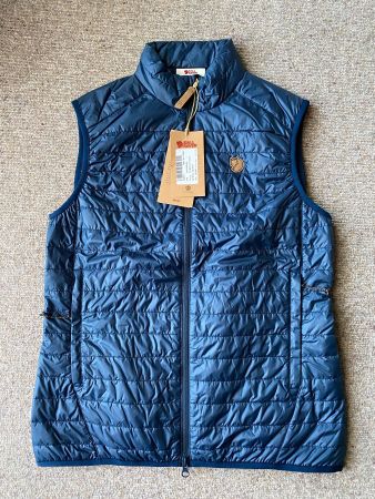Neue Fjällräven Abisko Weste, gefüttert, Damen, Gr. M, blau