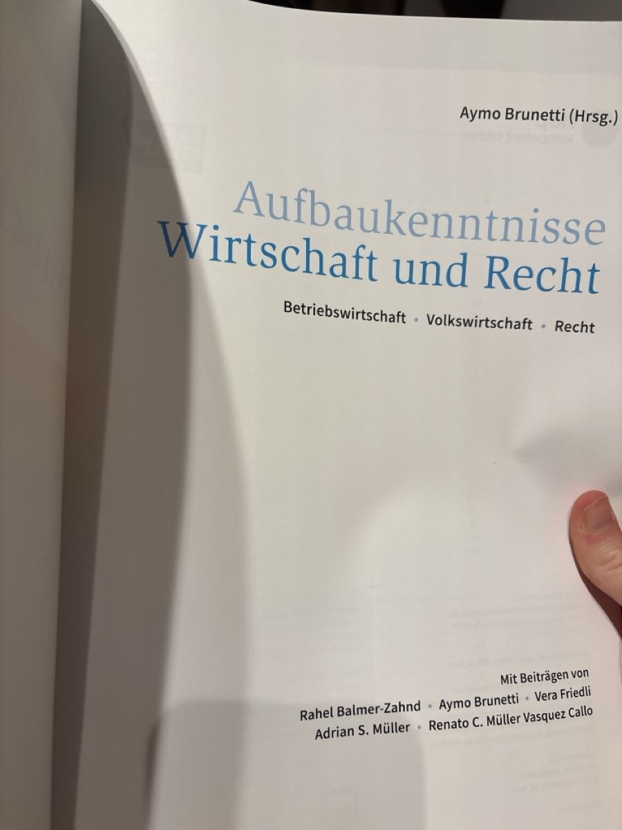 Bücher: Aufbaukenntnisse – Gebraucht aus Zollikerberg von gra_8dsc 1