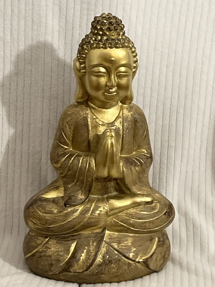 Figuren: Buddha Figur goldfarben sitzend ca. 44cm – Neu und originalverpackt aus Oberegg von MZ_DiesundDas