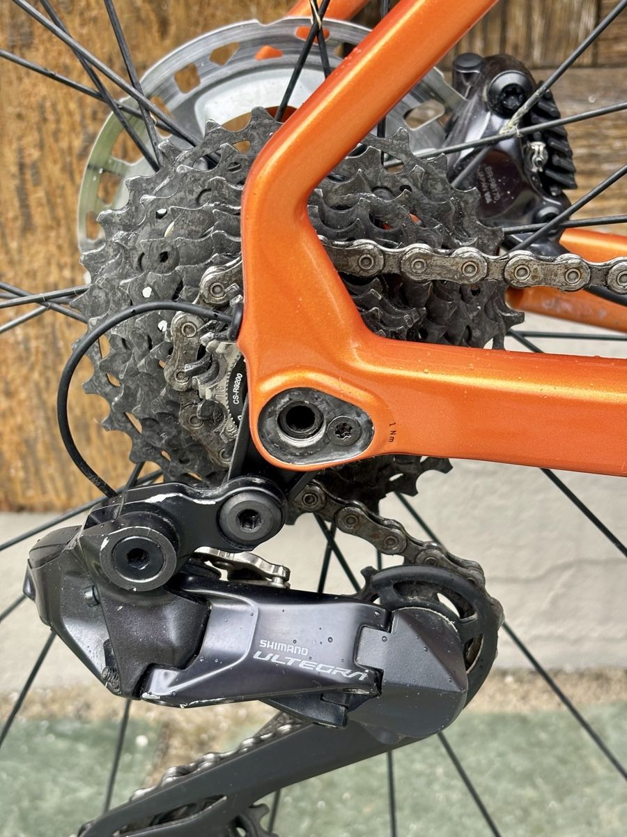 Canyon Biciclette: Canyon inflite CF SLX 8 – Usato da Sciernes-d'Albeuve venduto da den_tt5y 6