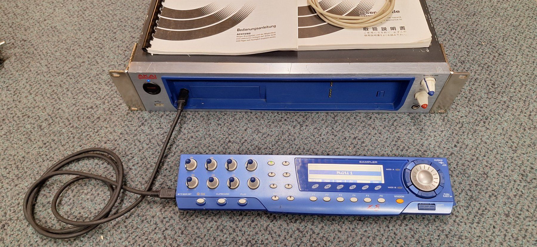 Akai Instruments de musique: AKAI professional Z8 – D'occasion à Altdorf UR par Ristolino 2