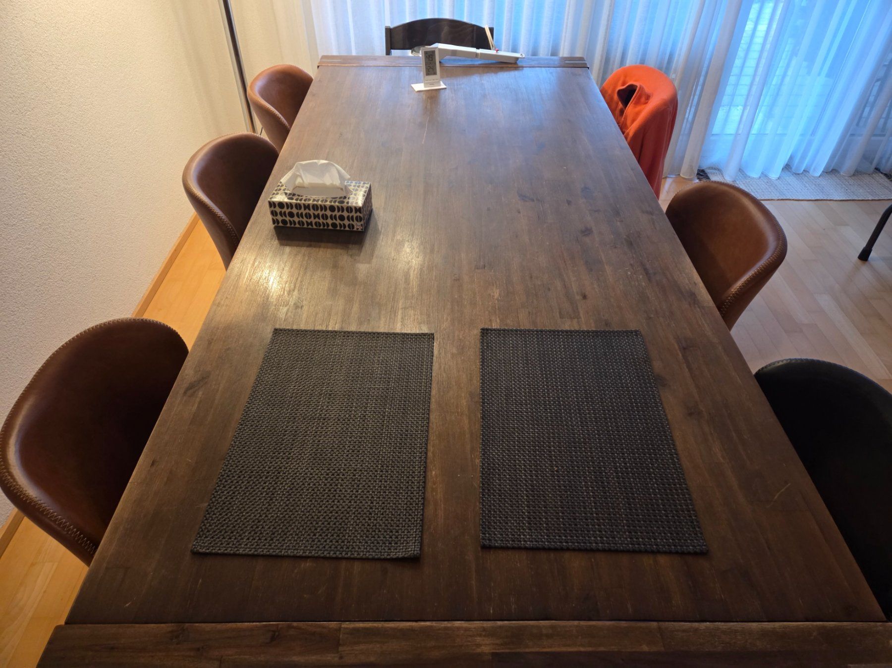 Tavoli: Esstisch und dazu passenden Sideboard – Usato da Dietikon venduto da Nikola 3