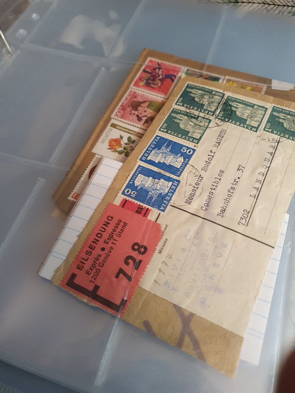 Alle Briefmarken: Ordner mit ungelösten Briefmarken – Gebraucht aus Belp von Liacheyenne 2
