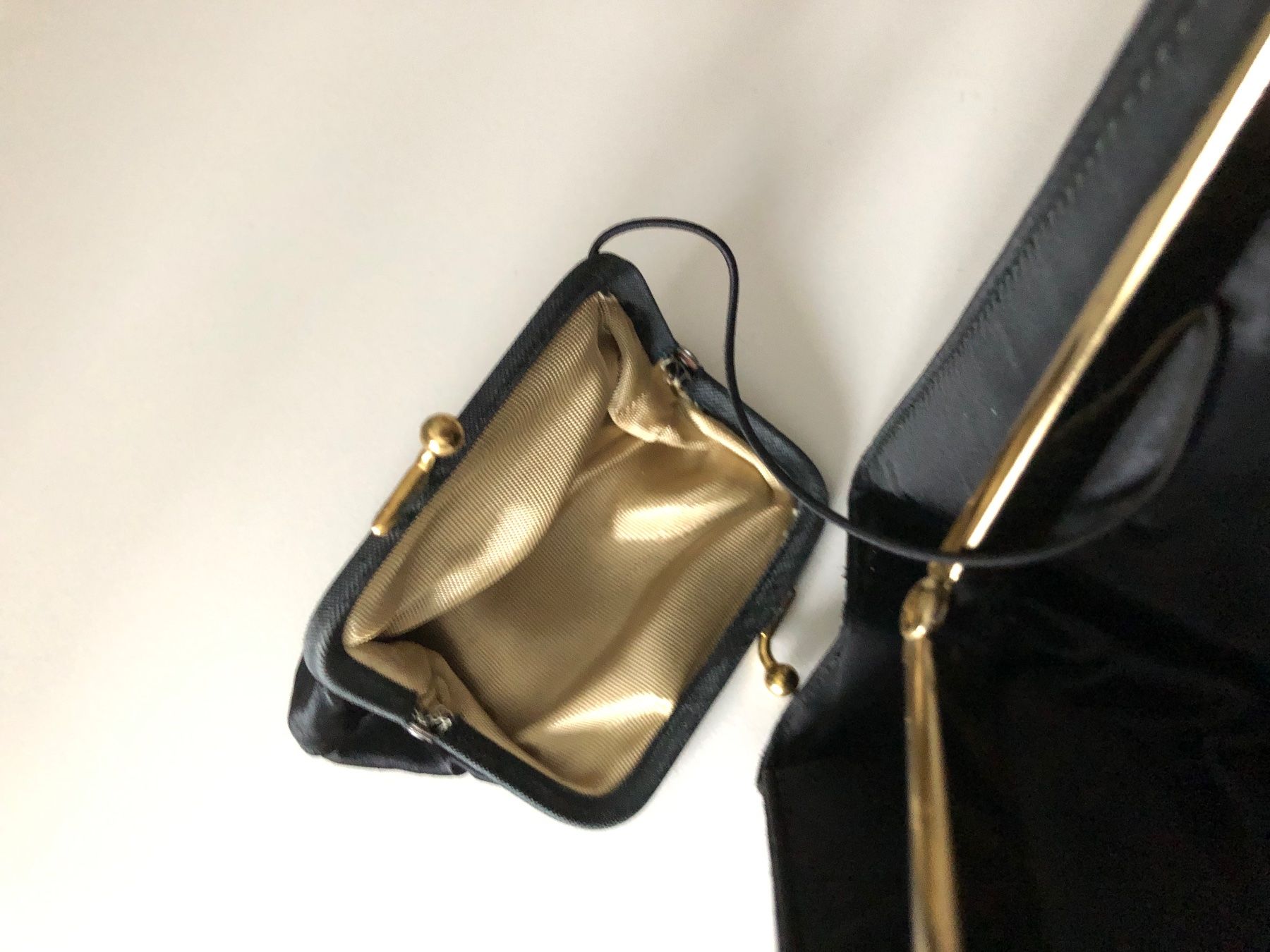 Borse da donna: LESTER BAG Abendtasche, New York, antik – Usato da Niederurnen venduto da Guste 2