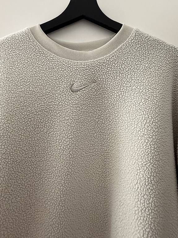 Maglioni & Felpe: Nike Sweatshirt – Nuovo e nell'imballaggio originale da Spiez venduto da deborahsarahhh 1