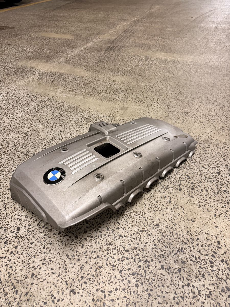 BMW Alle Autoersatzteile: BMW Motorabdeckung E90 N52 – Gebraucht aus Bern von 2MRTN7 1