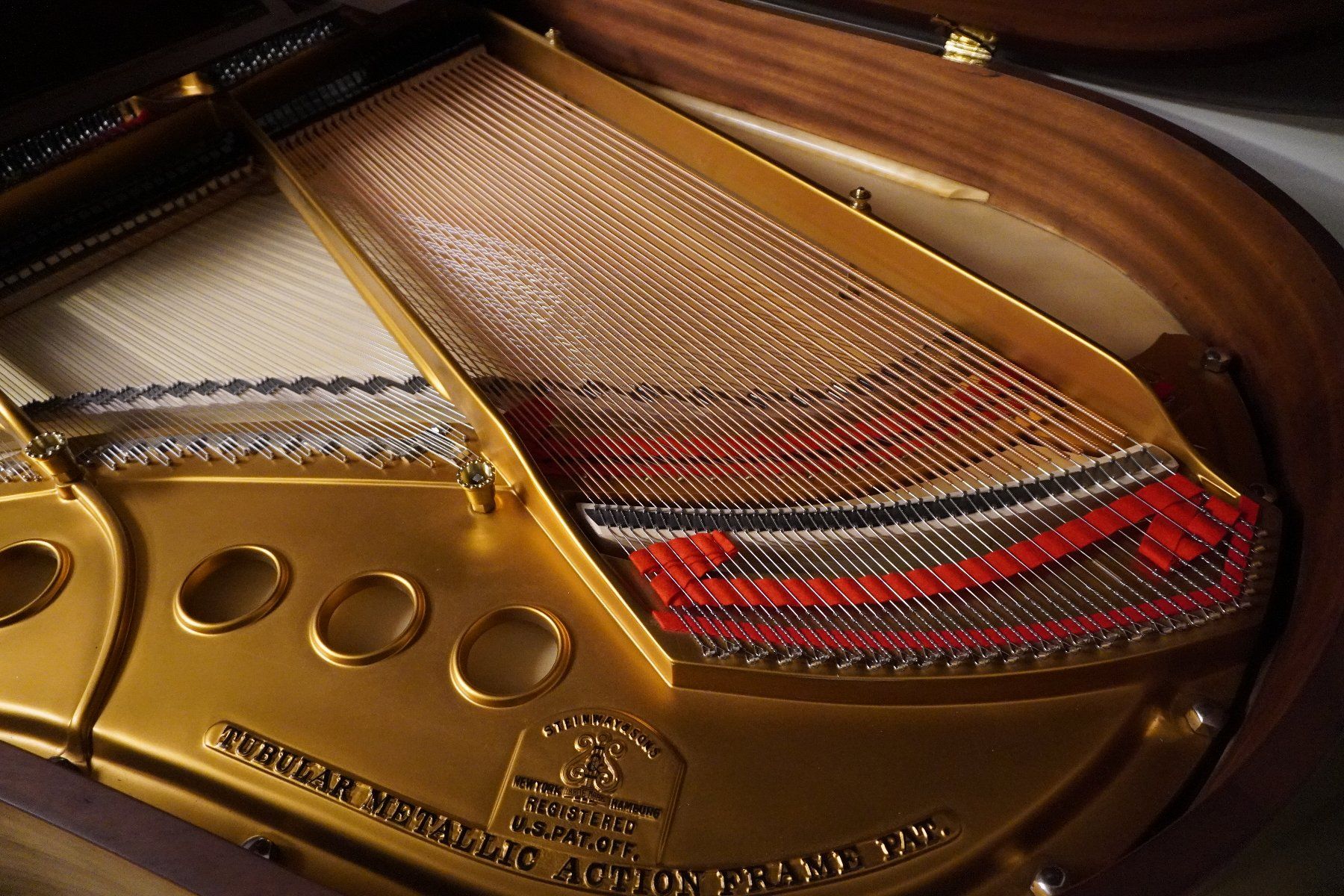 Steinway Strumenti musicali: STEINWAY & SONS Flügel – Nuovo (secondo la descrizione) da Küttigen venduto da PianoSarbach