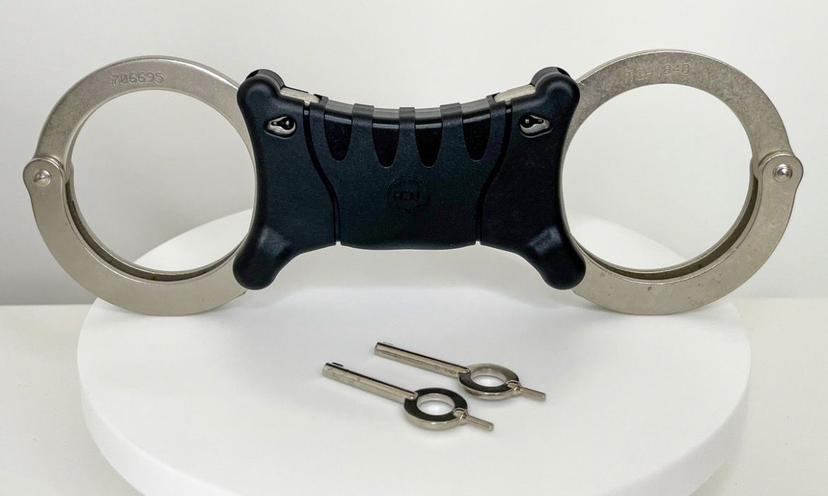 Autres événements d'entreprise et fêtes: Handschellen Polizei – D'occasion à Murten par val_bw5m
