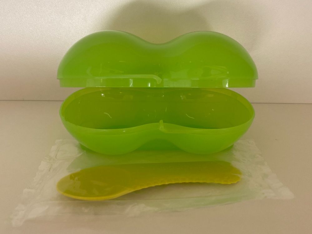 Boîte à Kiwi Tupperware - Contenant Alimentaire Avec Cuillère, Neuve