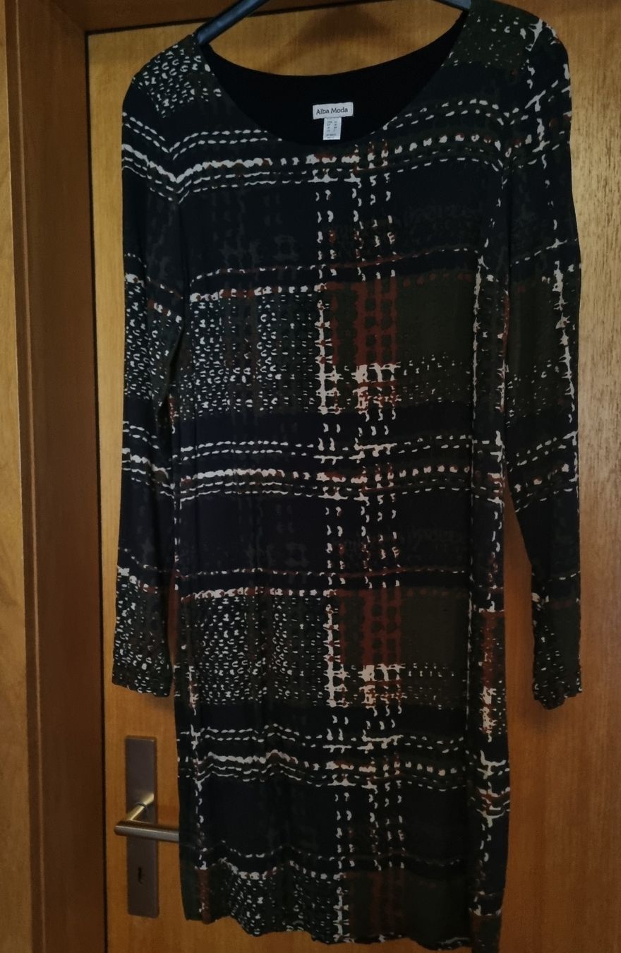 Lotti di vestiti: Alba Mode Kleid und ONLY Blazer – Usato da Vättis venduto da cala010 1
