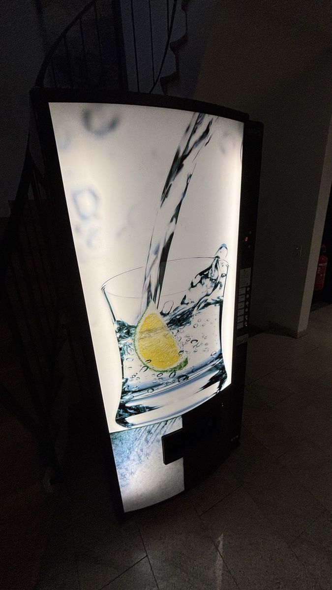 Altro per Gastronomia & Hotel: Getränkeautomat  – Usato da Leukerbad venduto da seb_969m 1